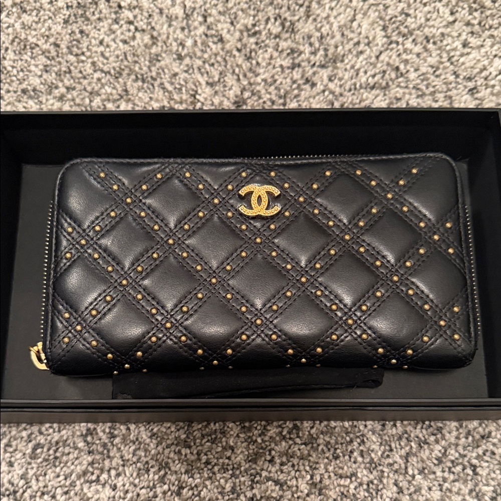 CHANEL Black Quilted Leather Zip Wallet with Gold CC and Stud Accents